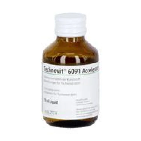 Technovit akcelerator 