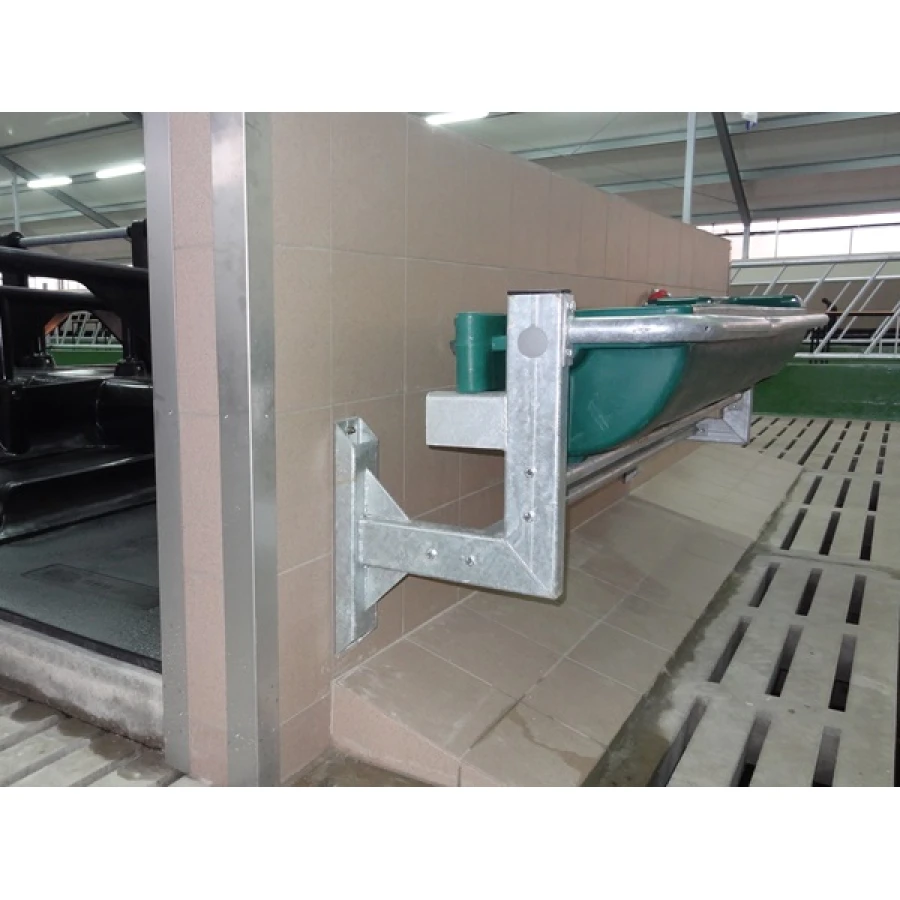 Poidło wylewne mocowane do ściany 120 l