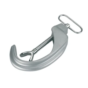 Klamra na ścięgna do unieruchamiania kończyny tylnej. Nie uszkadza skóry, ułatwia korekcję racic i pracę weterynarza. Praktyczne i bezpieczne rozwiązanie