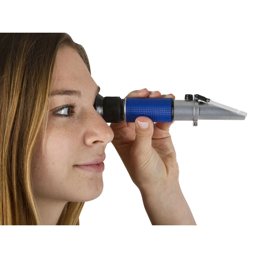 Refraktometr do oznaczania jakości siary krów i koni, z akcesoriami, Kerbl