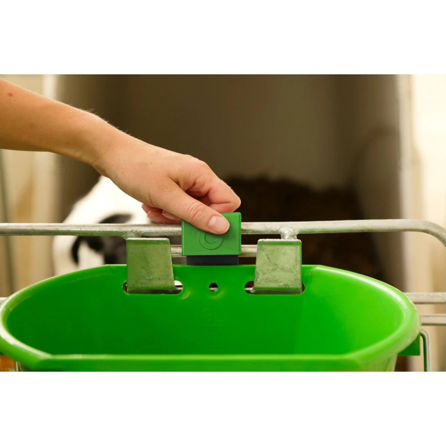 Zabezpieczenie wieszaka na wiadro do pojenia cieląt, kpl. 3 szt., Kerbl