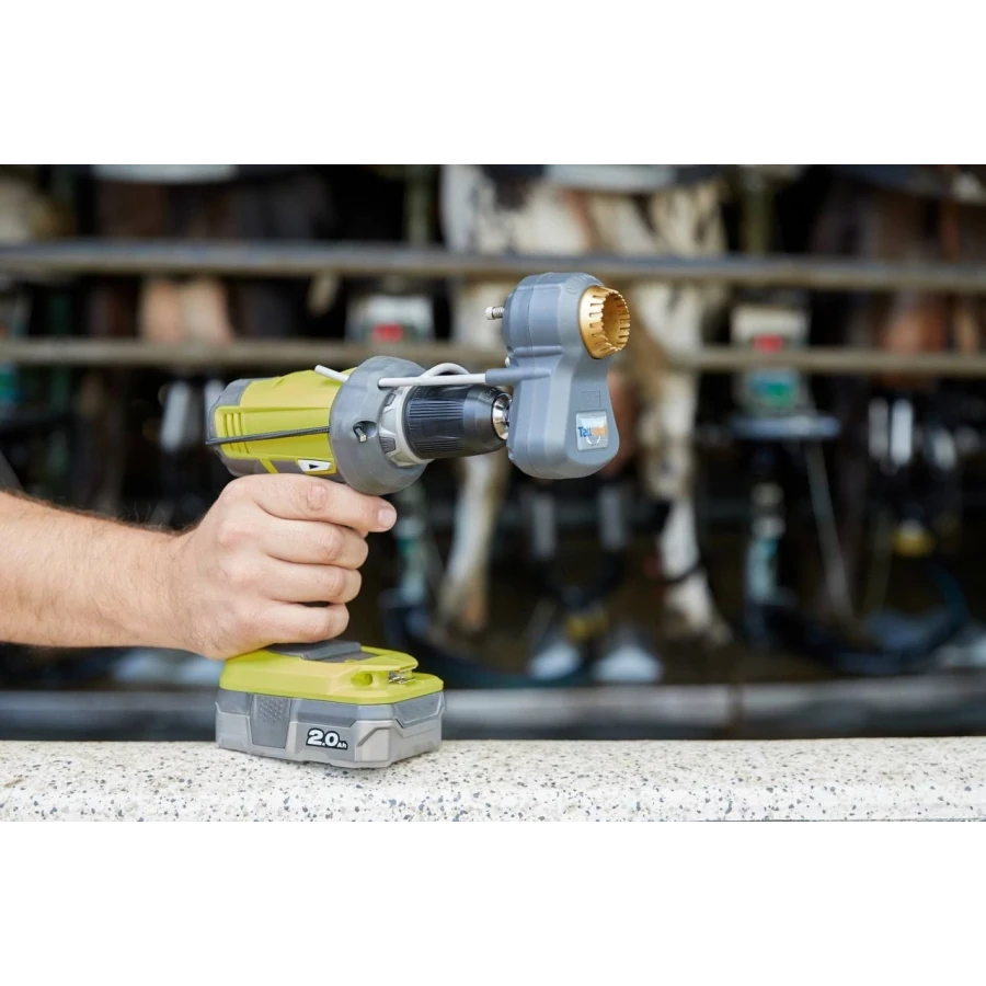 Trymer do włosów ogonów krów TailWell Titanium, do zamocowania na wkrętarce, Kerbl