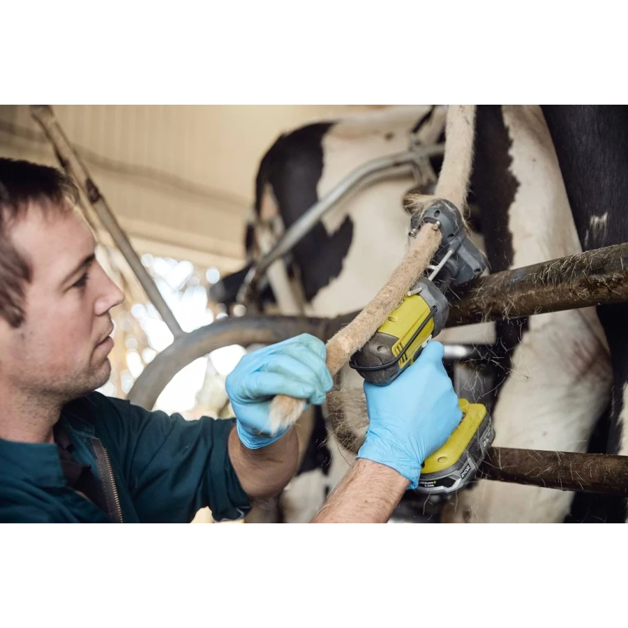 Trymer do włosów ogonów krów TailWell Titanium, do zamocowania na wkrętarce, Kerbl